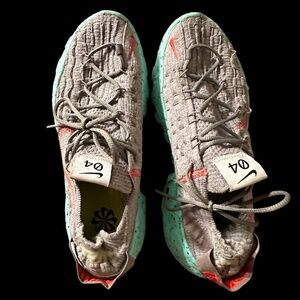 NIKE Space Hippie 04 Green Glow Astronomy Sneakers Size 10